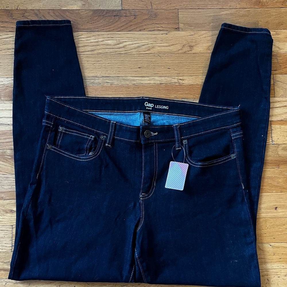 GAP NWOT Dark Wash Skinny Legging Denim sz 16